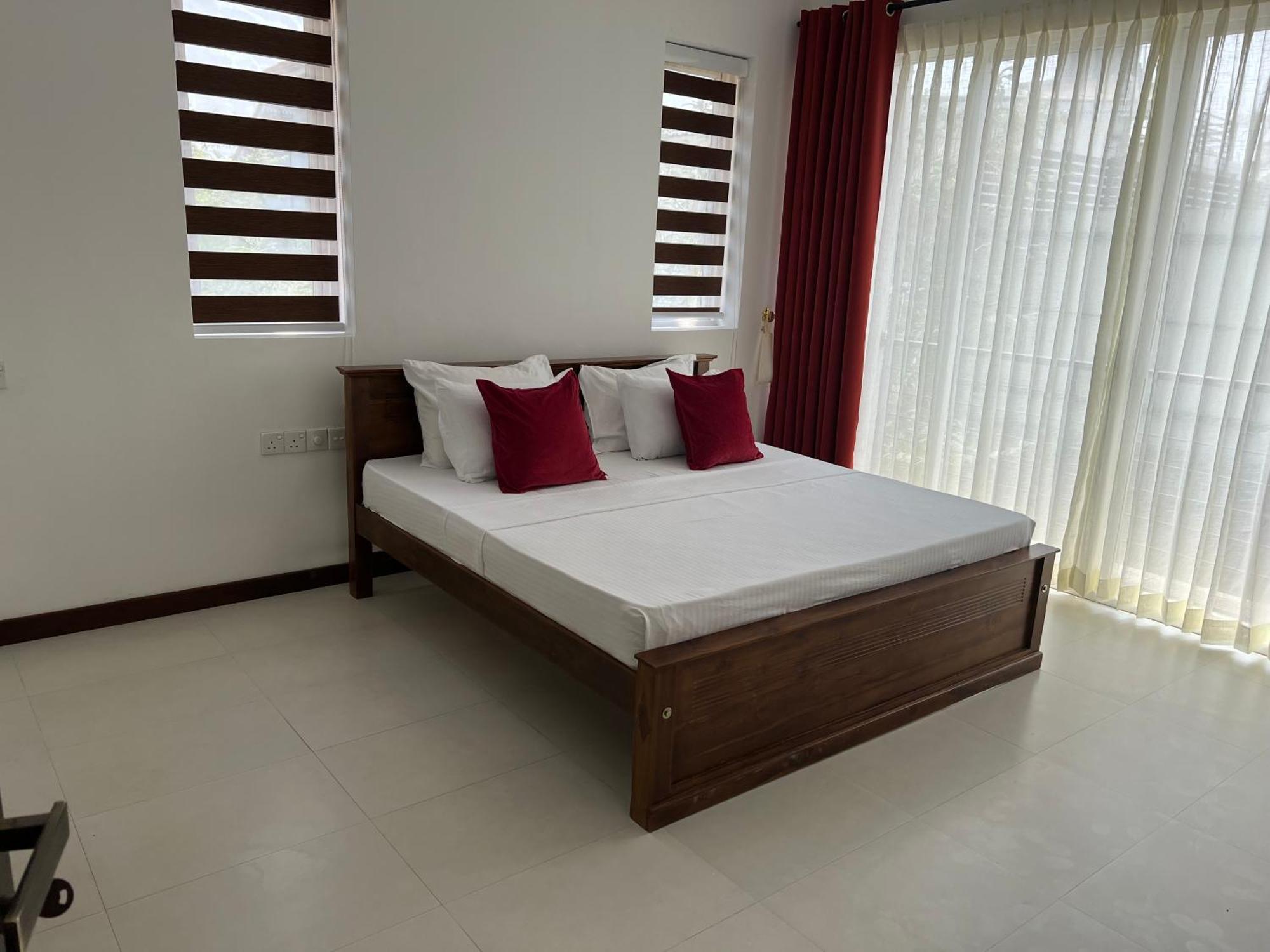 Silina Airport Transit Hotel & Residence Katunayaka Bagian luar foto