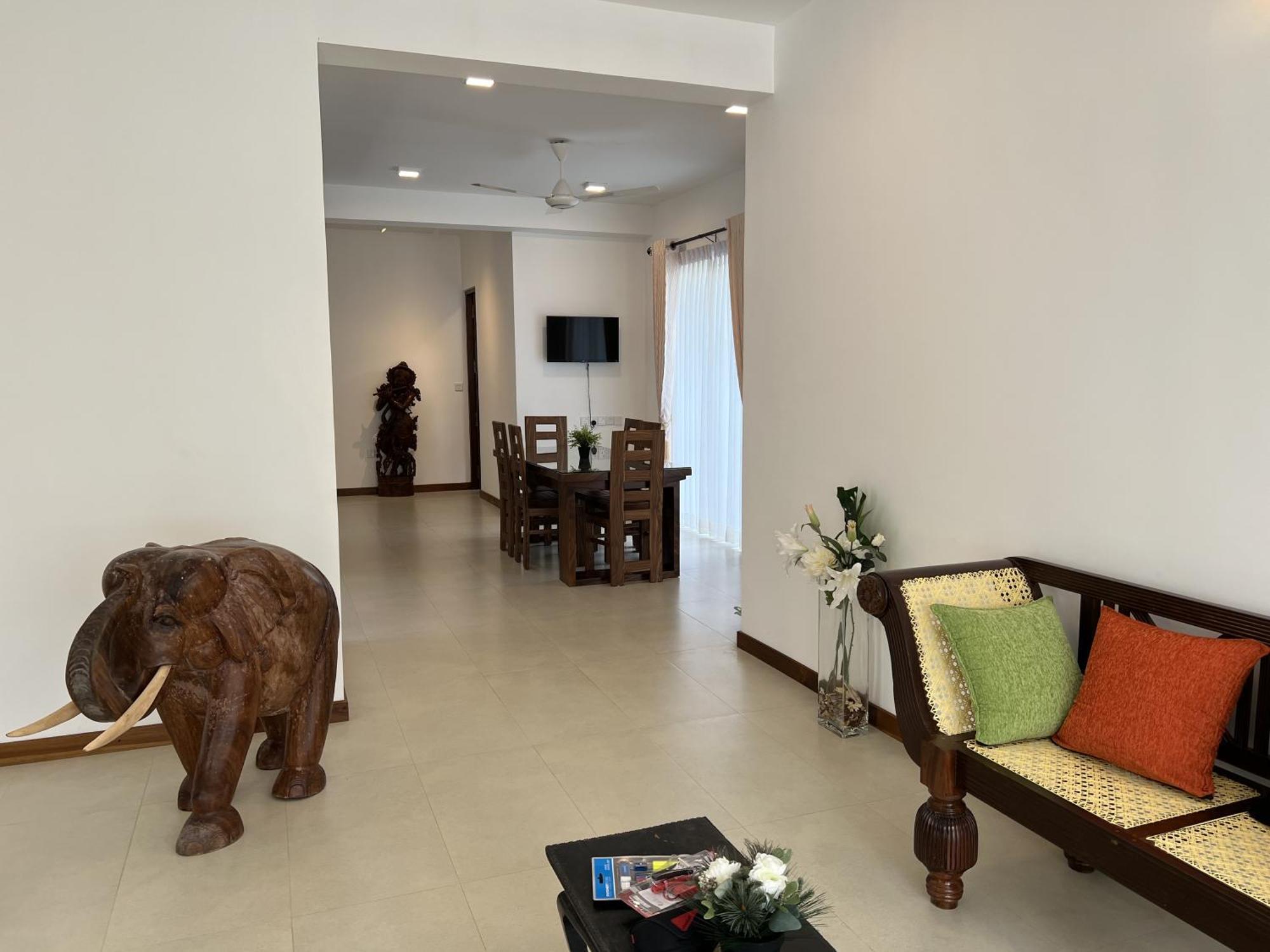 Silina Airport Transit Hotel & Residence Katunayaka Bagian luar foto